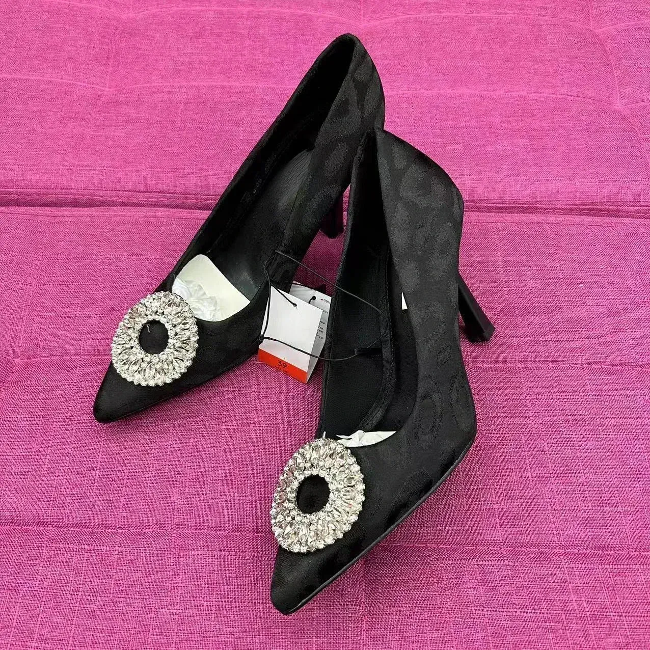 AMOZAE-- Crystal Rhinestone Pointed Pumps