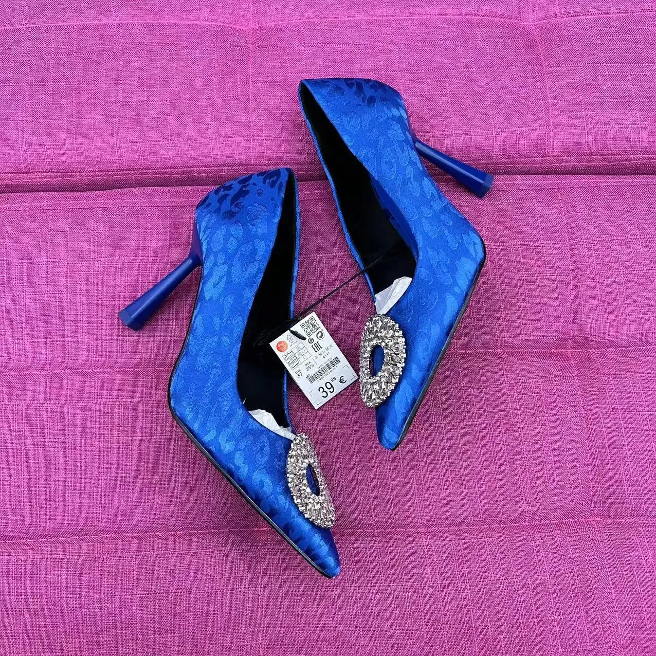 AMOZAE-- Crystal Rhinestone Pointed Pumps