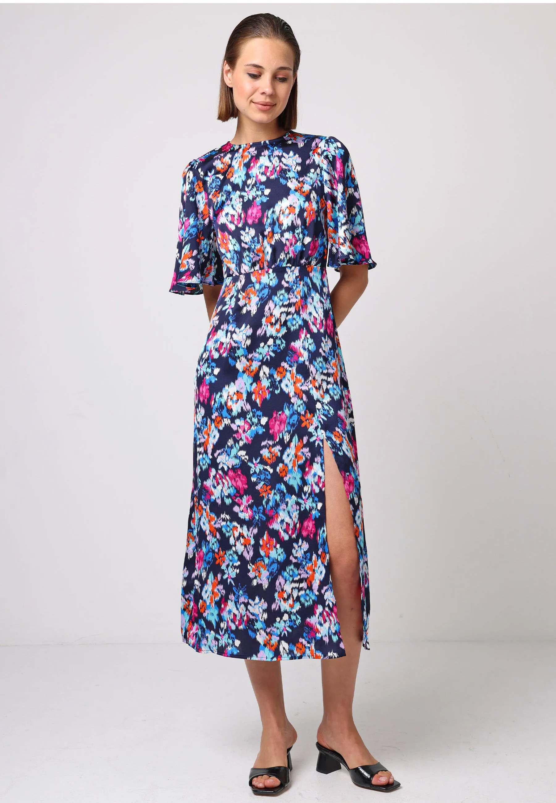 Angel Sleeves Midi Dress With Side Slit In Navy Print