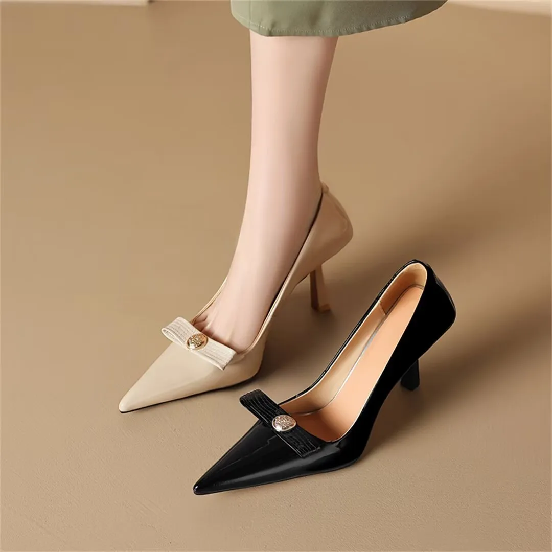 Daring Elevation Leather Pumps