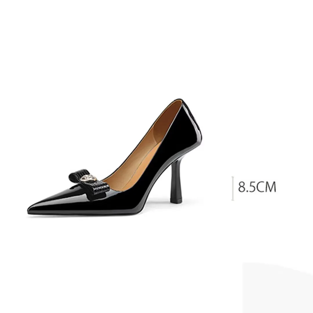 Daring Elevation Leather Pumps