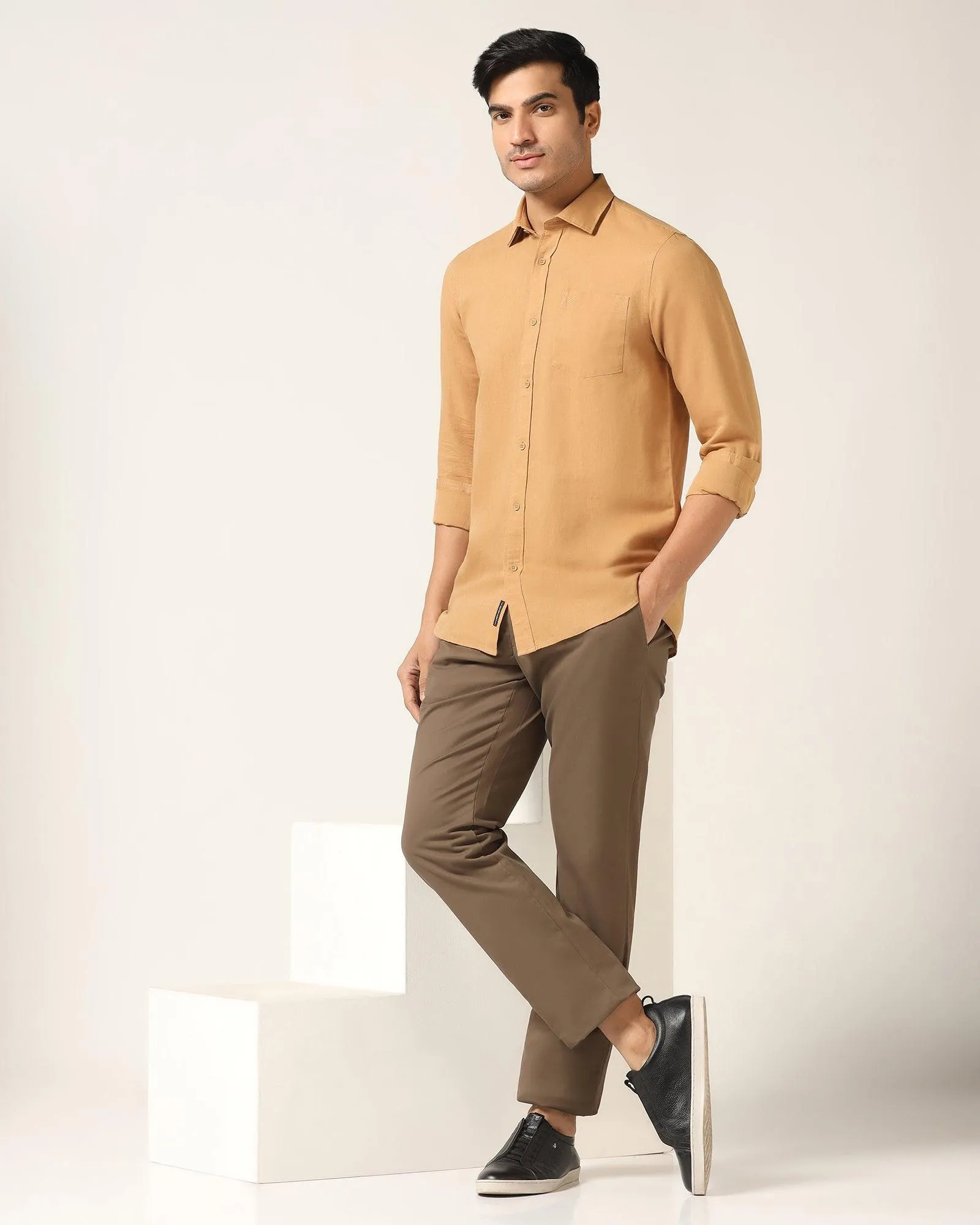 Slim Comfort B-95 Casual Brown Solid Khakis - Mario