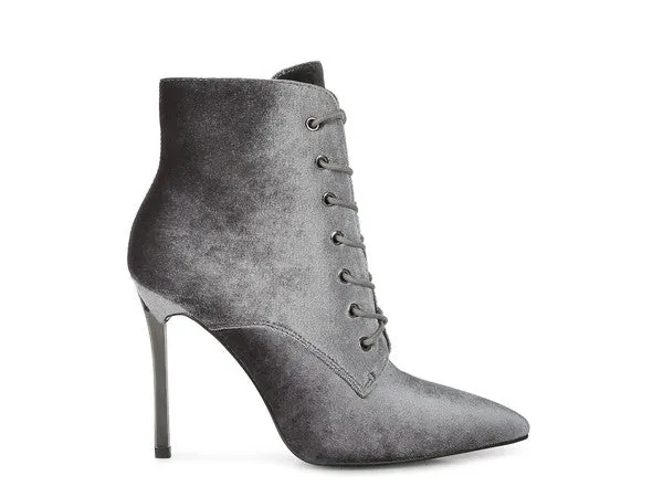 TEEK - Laced High Heeled Velvet Boots